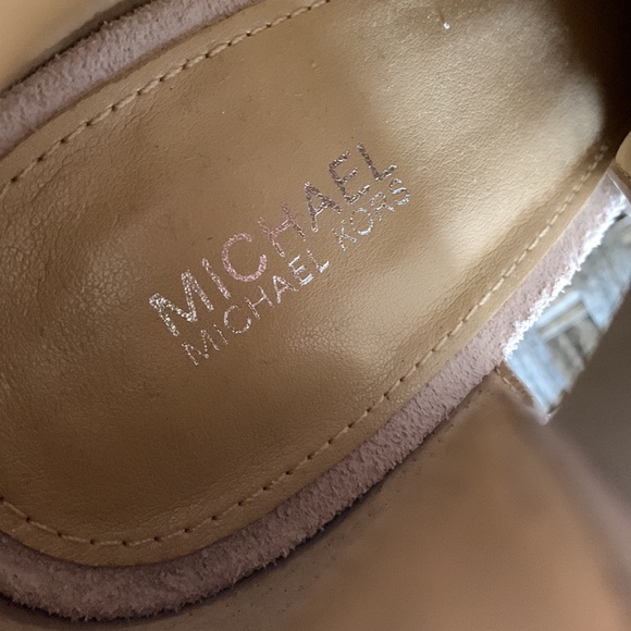 Michael Kors heeled booties - Picture 6 of 9